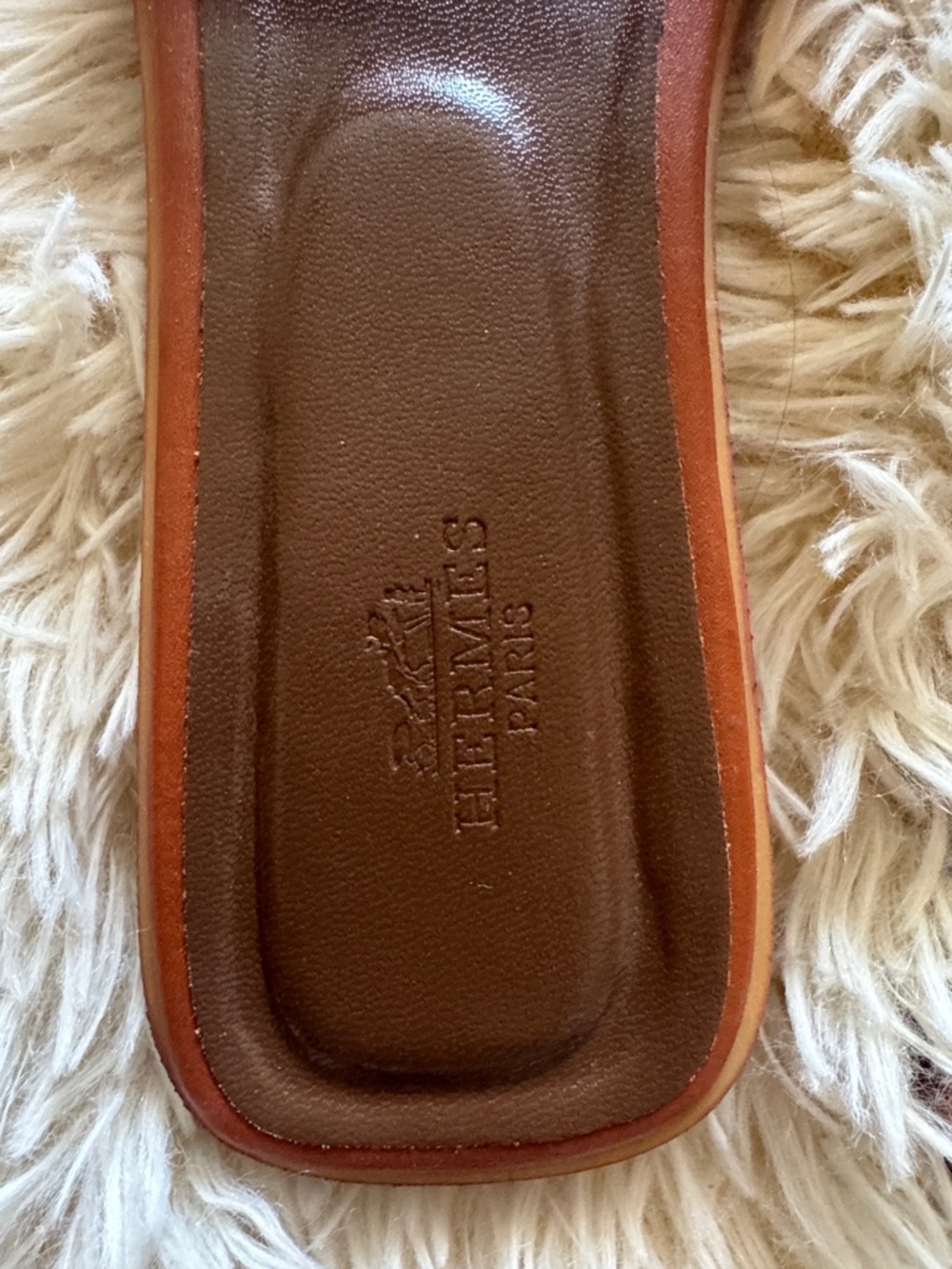 Lookalike Hermes Sandals - Picture 2 of 4